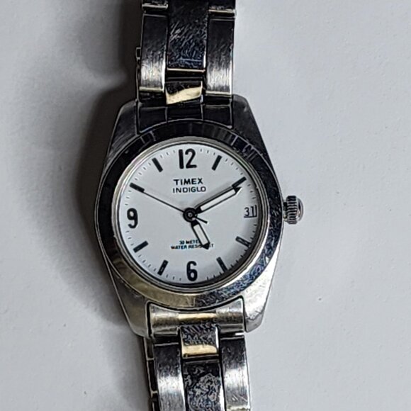 Timex Watch Indiglo Womens Silver Tone Quartz Date Indicator New‎ Battery - Picture 1 of 12
